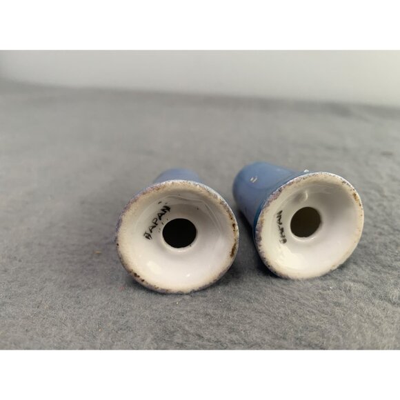 Vintage Japanese Iridescent Blue Salt & Pepper Shakers Floral Design 1950s - Picture 4 of 9